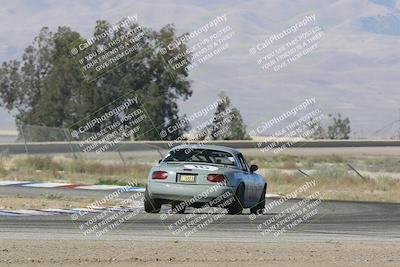 media/Jun-02-2024-CalClub SCCA (Sun) [[05fc656a50]]/Group 3/Qualifying/